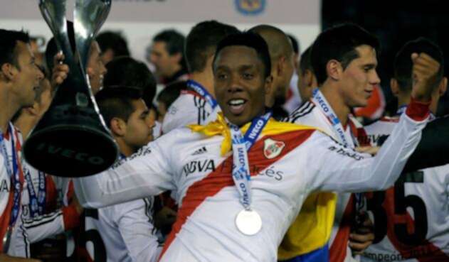 Carlos Carbonero en su época de jugador de River Plate en Argentina