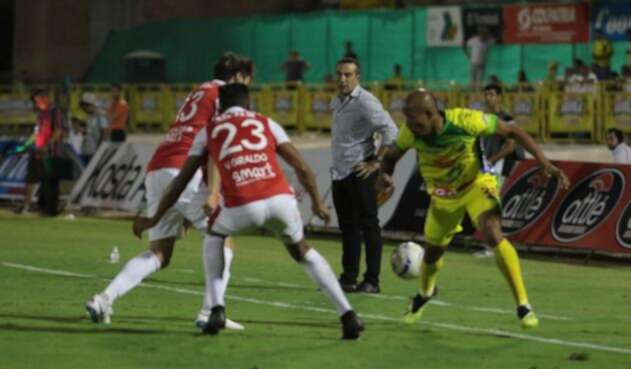Huila vs Santa Fe en la Liga Águila