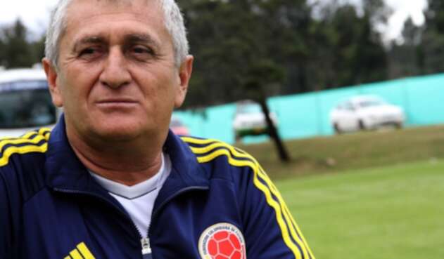 Eduardo Lara, técnico colombiano