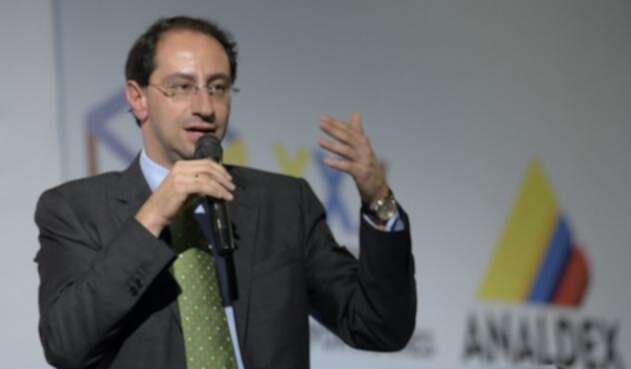 José Manuel Restrepo, ministro de Comercio José Manuel Restrepo, ministro de Comercio
