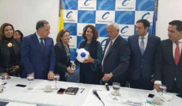 La ministra Nancy Patricia Gutiérrez con el Partido Conservador La ministra Nancy Patricia Gutiérrez con el Partido Conservador