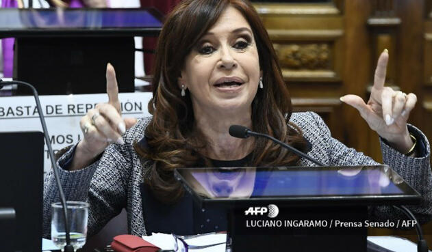 El 27 de diciembre de 2016 es procesada por asociación ilícita y fraude en maniobras con obras públicas. Embargada en US$565 millones. Su apelación fue rechazada en noviembre de 2017.