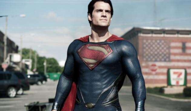 Henry Cavill como Superman Henry Cavill como Superman