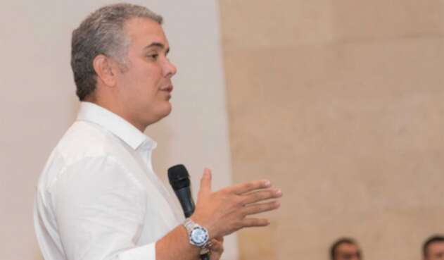 El presidente Iván Duque hizo una 'vaca' entre sus ministros.