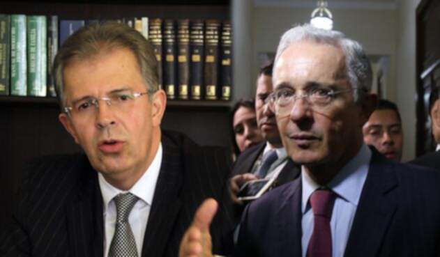 El expresidente de la Corte Suprema, Jaime Arrubla y el senador Álvaro Uribe