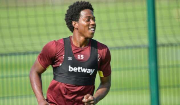 Carlos Sánchez, entrenamientos West Ham