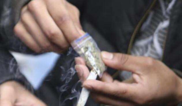Consumidor de marihuana Consumidor de marihuana