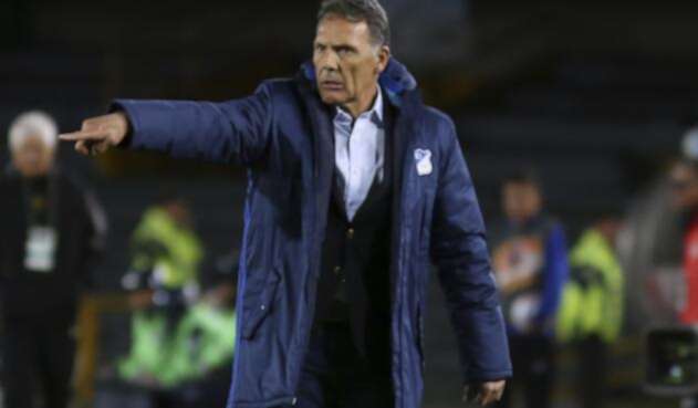 Miguel Ángel Russo dirigiendo a Millonarios en El Campín Miguel Ángel Russo dirigiendo a Millonarios en El Campín
