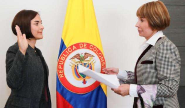 Ministra de Trabajo Alicia Arango con la Oficina de Empleo