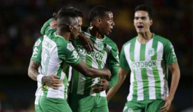 Atlético Nacional celebrando un gol en la Liga Águila