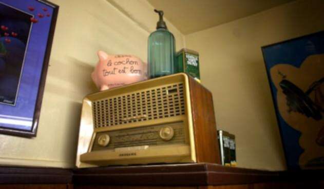 Radio transistor