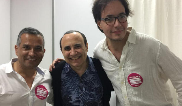 De izquierda a derecha: Orlando Rivera, productor general del programa Los Originales. Michel Camilo, pianista y Emilio Sánchez, integrante del programa Los Originales De izquierda a derecha: Orlando Rivera, productor general del programa Los Originales. Michel Camilo, pianista y Emilio Sánchez, integrante del programa Los Originales