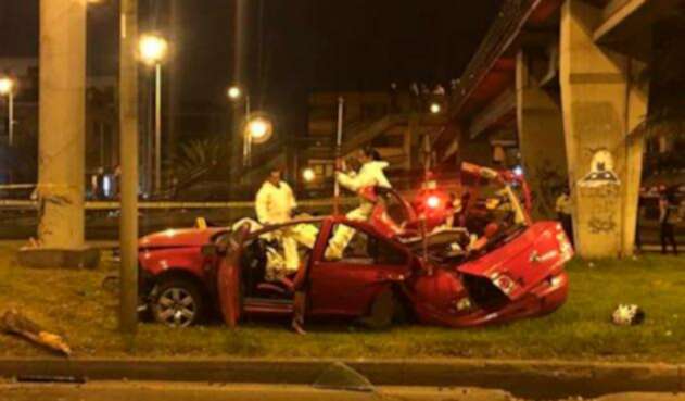 El vehículo Volkswagen Jetta en el que se movilizaban los cuatro jóvenes en Bogotá