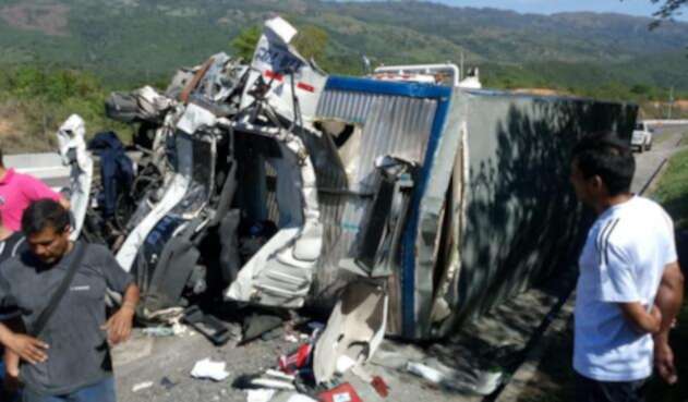 Accidente vía Guaduas - Puerto Salgar