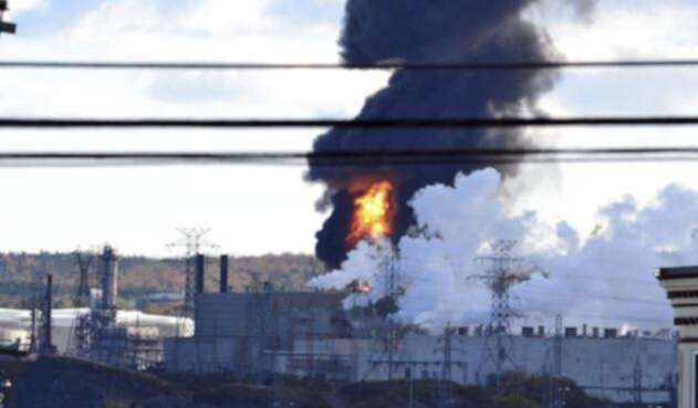 Refinería situada en New Brunswick, Canadá.