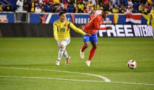 Colombia tuvo el control del balón, pero Costa Rica se resguardó en defensa