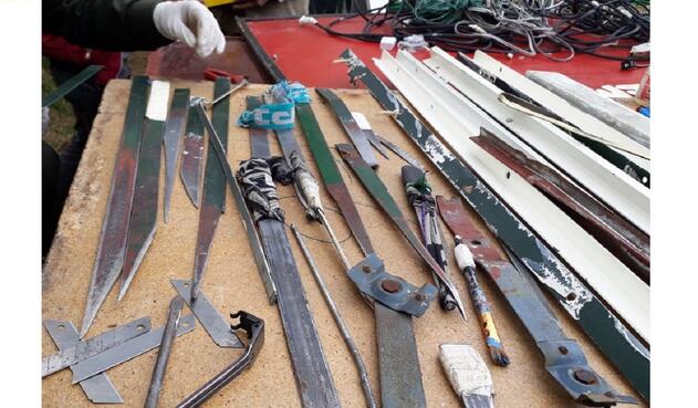 De manera artesanal eran fabricadas armas blancas en Centros de Detención Adolescente