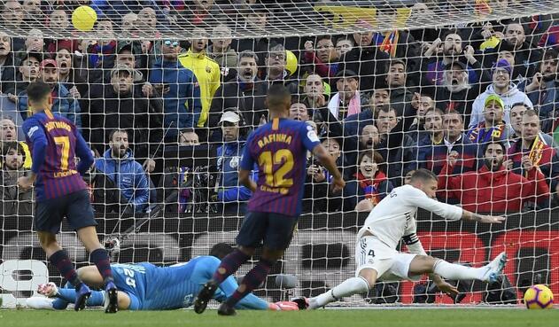 Phillipe Coutinho, autor del primer gol del Barcelona ante Real Madrid