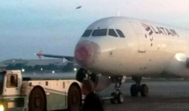 Avión Latam emergencia