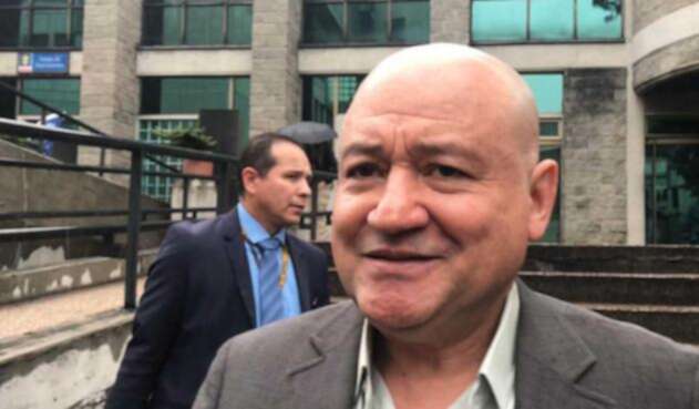 Carlos Lozada Carlos Lozada