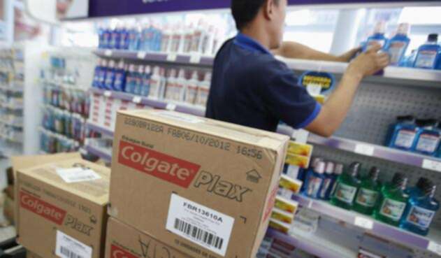 Distribución de cajas de Colgate-Palmolive.