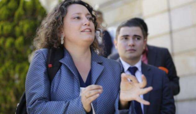 Senadora Angélica Lozano