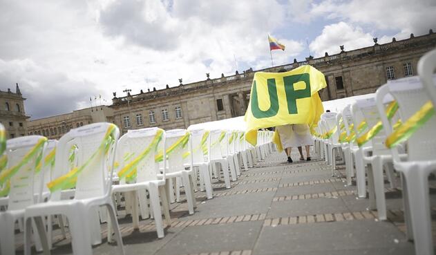 Durante más de 18 años los militantes de la UP sufrieron ataques, amenazas, intimidaciones, asesinatos y exilio de sus principales líderes.