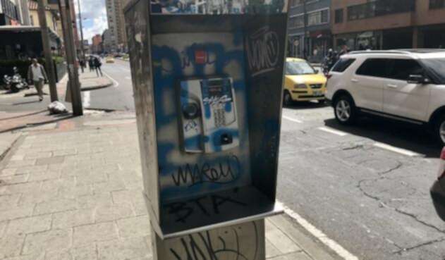 En este estado se encuentran muchos de los teléfonos públicos de la ETB