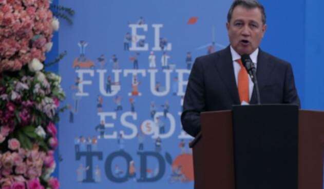 El presidente del Senado, Ernesto Macías Tovar