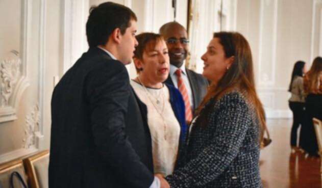 Claudia Ortiz y Karen Abudinen consejera presidencial para las regiones