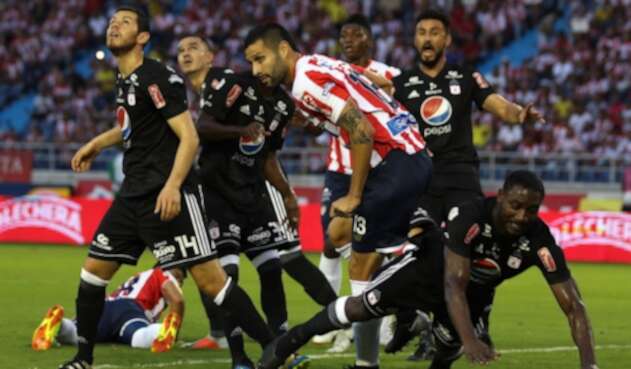 Atlético Junior y América de Cali se enfrentaron en el estadio Metropolitano de Barranquilla, en juego válido por la fecha 17 de la Liga Águila II-2018