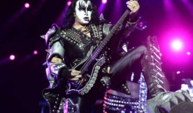 Kiss