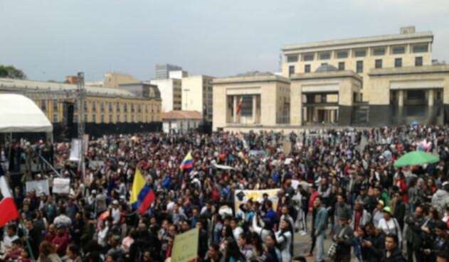 Manifestaciones estudiantiles en la Plaza de Bolívar