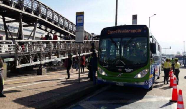 Carril exclusivo de SITP en la avenida de Las Américas