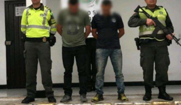 Dos militares fueron capturados con 100 kilos de coca