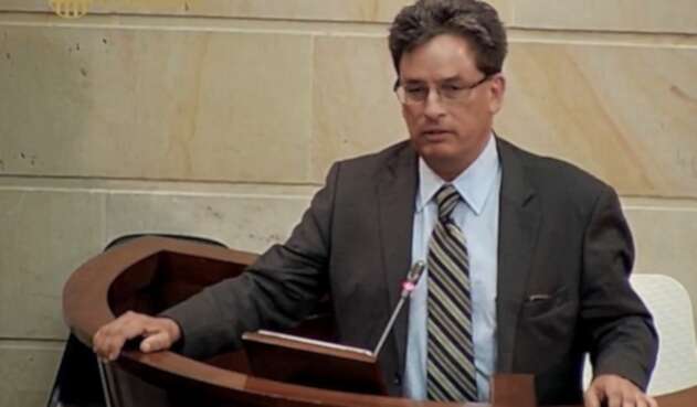Ministro de Hacienda, Alberto Carrasquilla.