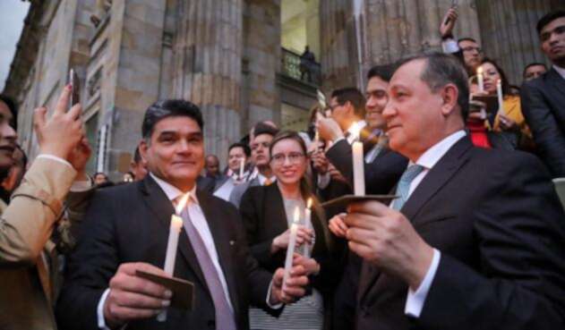 Velatón del Congreso por los niños