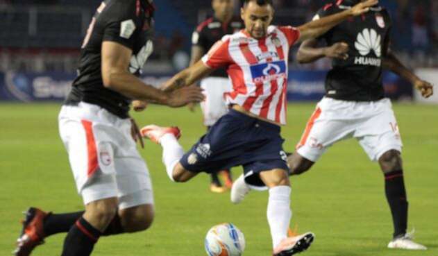 Santa Fe vs Junior jugará uno de los clásicos de la fecha 14 de la Liga Águila. Santa Fe vs Junior jugará uno de los clásicos de la fecha 14 de la Liga Águila.