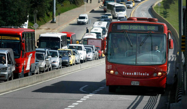 El sujeto se habría atravesado al paso del articulado. El sujeto se habría atravesado al paso del articulado.