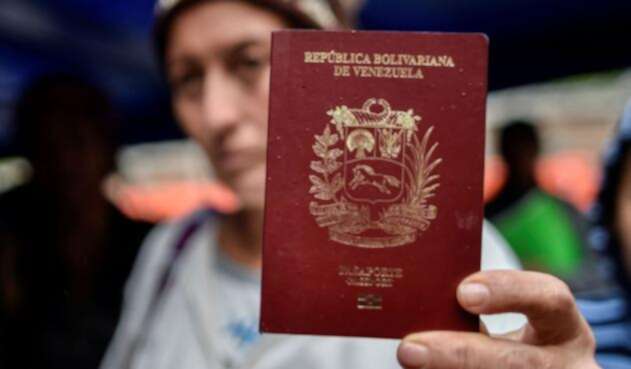Venezolanos migración pasaporte