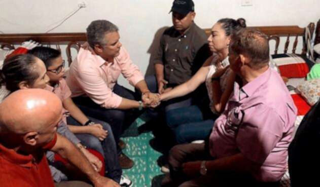 Presidente Iván Duque visitó la familia del pequeño Cristo José Contreras Presidente Iván Duque visitó la familia del pequeño Cristo José Contreras