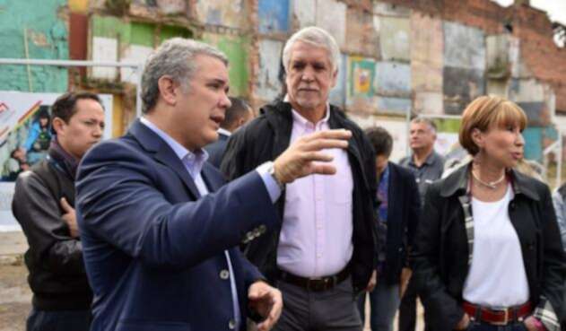 IVÁN DUQUE IVÁN DUQUE