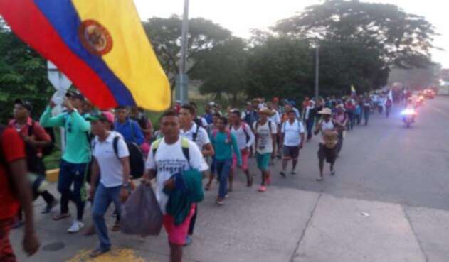 Se movilizaron a pie desde sus comunidades con destino a la sede de la Gobernación de Bolívar