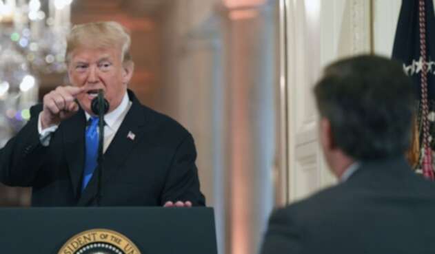 Presidente Donald Trump ataca periodista