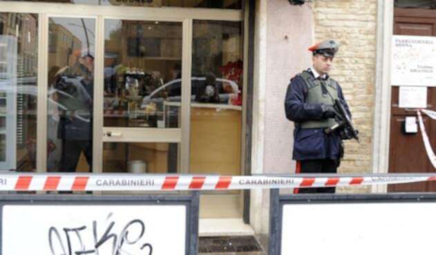 Policía en Italia