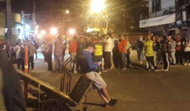Por riesgo de colapso, la estructura debe ser evacuada completamente hoy.