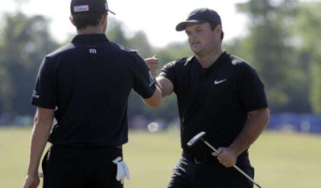 Patrick Cantlay y Patrick Reed Reed y Cantlay, líderes del Hero World Challenge de la PGA Tour.