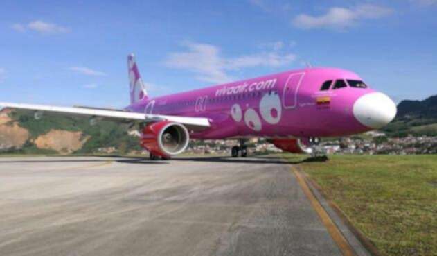 Un avión en Pereira se salió de la pista cuando iba a despegar. Un avión en Pereira se salió de la pista cuando iba a despegar.