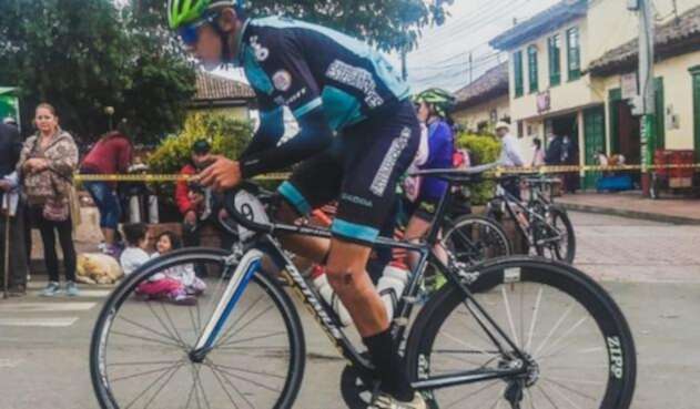 Hurtan bicicleta de la fundación Esteban Chaves