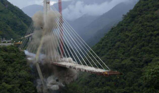 El 11 de julio de 2018, en Guayabetal (Cundinamarca), en la vía Bogotá - Villavicencio, se llevó acabo la implosión de la parte que quedó en pie del colpasado puente de Chirajara. La primera parte se cató el 15 de enero de 2018